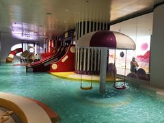 -涨巢·潮玩水疗局