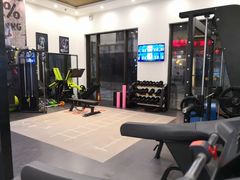 -思迈威健身(积玉桥万达店)