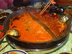 -鸿姐老火锅(疁城新天地店)