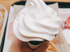 甜筒冰淇淋-肯德基(杭州银江宾馆店)