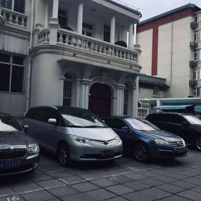 荣禄故居-"时光回溯至1836年,就在菊儿胡同里,瓜."-大众点评移动版