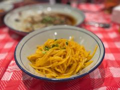 蟹黄咸蛋土豆丝-荆九爷爆炒桥头三嫩(云南北路店)
