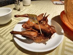 招牌烤乳鸽-石岐佬中山菜馆(张溪店)