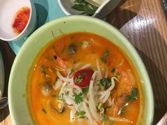 酸辣海鲜汤河粉-米纸越南小馆(金鹰世界店)