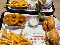 -The Habit Burger Grill 哈比特汉堡(复兴soho店)
