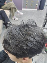 -藤野造型烫染·漂发