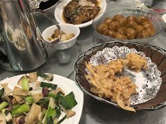萝卜丸子-旅宁大酒店
