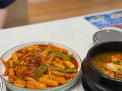 炒年糕-秀男家米肠汤饭