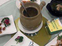 -宜宾海鲜酒家·三十年老字号