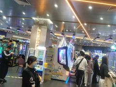 -反斗乐园π·电玩·高空拓展·蹦床(龙华天虹店)