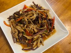 -小厨子私房菜·云南美食店