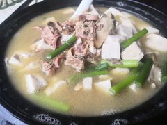 河蚌蒜苗豆腐-阿东农家菜(新场古镇下塘街店)