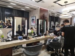 -AKOZO Beauty Salon
