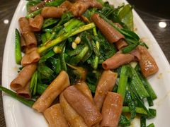 风干肠炒蒜苗-新时代大酒店(仰口路店)