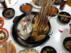 -钢管厂歆瑞源油卤串串香(春熙路太古里店)
