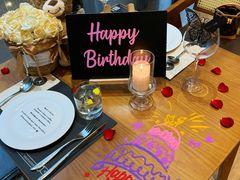 -Mark&Mars Restaurant