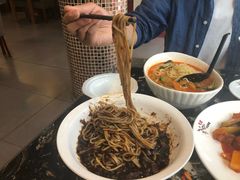 -桃园中华料理炸酱面(燕儿岛路店)