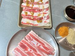 -围炉肉舍丹东海鲜烤肉·烤活鳗(步行街店)