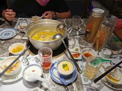 -禄婶鸡煲·打边炉