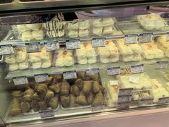 -白玉兰食品甜凤店(合生汇店)