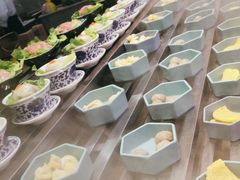 -新艺自助美食城(中山路店)