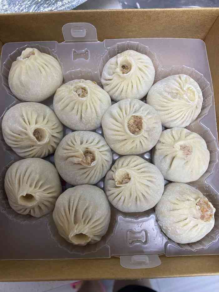 四季美汤包-"带宝去园博园玩 门口顺便吃了一个四季美 .