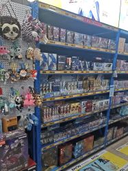 -逝水玩具折扣店