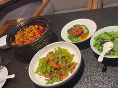 -万重锦·人文川菜馆(骡马市店)