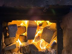 -鱼窝棚柴火铁锅炖(富山屯店)