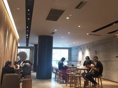 大堂-星巴克臻选(济南恒隆店)