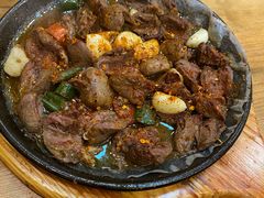 -老东镇啤酒屋海鲜加工·蒸汽海鲜·海鲜烧烤(台东店)