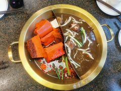 -小天鹅火锅·一线江景洪鼎旗舰店(洪崖洞店)