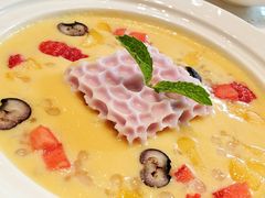 -景月阁空中食府(希尔顿酒店)