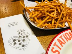 -Tube station站点比萨(王府井百货店)