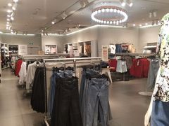 -H&M(乐客城夏庄路店)