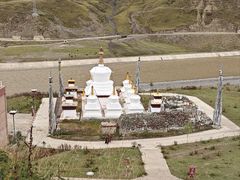 -比如骷髅墙景区