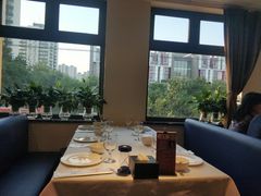 靠窗位-民福居烤鸭店(石榴庄店)