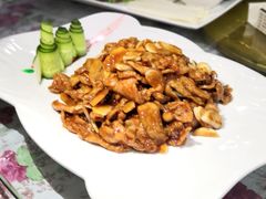 蒜爆羊肉-鲁西南老厨子·特色鲁菜(经一纬五店)