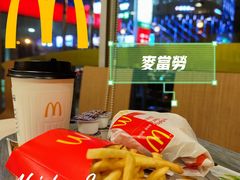 -麦当劳(得来速车道点餐 五里墩店)