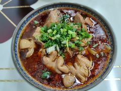 -胥佳烧鸡公牛肉面馆