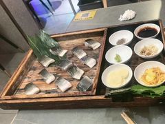 -围炉肉舍•炭烤活鳗•丹东海鲜烤肉(步行街店)