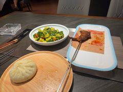 -百彦蒙古包·碳烤羊排·手抓羊肉(万江首店)