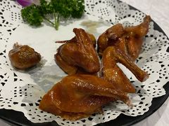 妙龄乳鸽-香山家宴