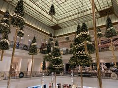 -乐蓬马歇百货公司(Rive Gauche)