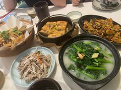 煲淋春菜-原味田园·客家菜·土窑鸡(中航城君尚购物中心店)