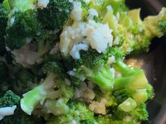 -八府香鸭·啫啫煲(华山路店)