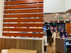 -The Habit Burger Grill 哈比特汉堡(世博店)