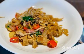 Special Stir-fried Wild Bamboo Shoots
