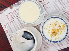 -周大娘牛乳(旧寨古村总店)