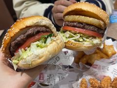 -The Habit Burger Grill 哈比特汉堡(爱琴海店)